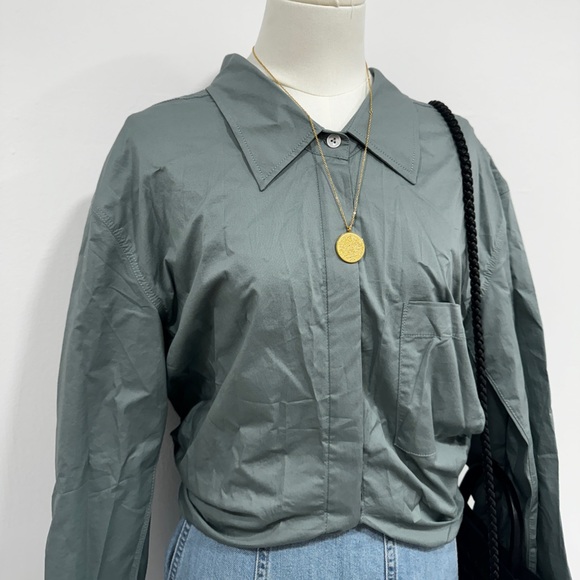 Zara button up top - Picture 3 of 6